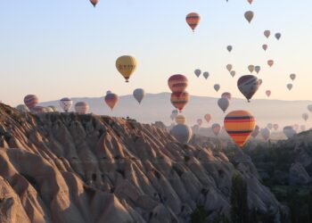 Overcoming Travel Challenges: A Guide to Smoother Voyages