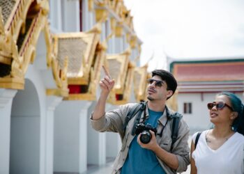 How to Travel Smart: Essential Tips for a Stress-Free Journey